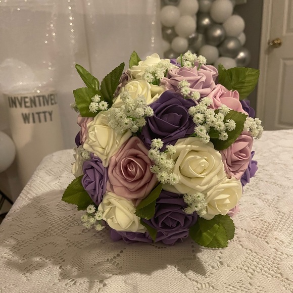 4 bouquets and 4 boutonnières - Picture 6 of 8